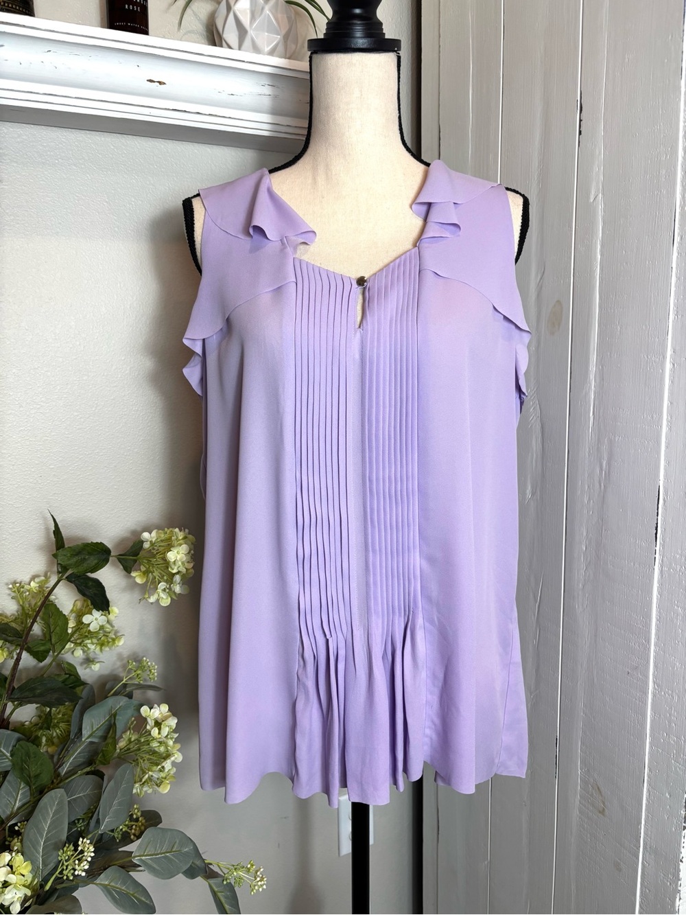Sleeveless Ruffle Pleat Front Blouse - Lavender